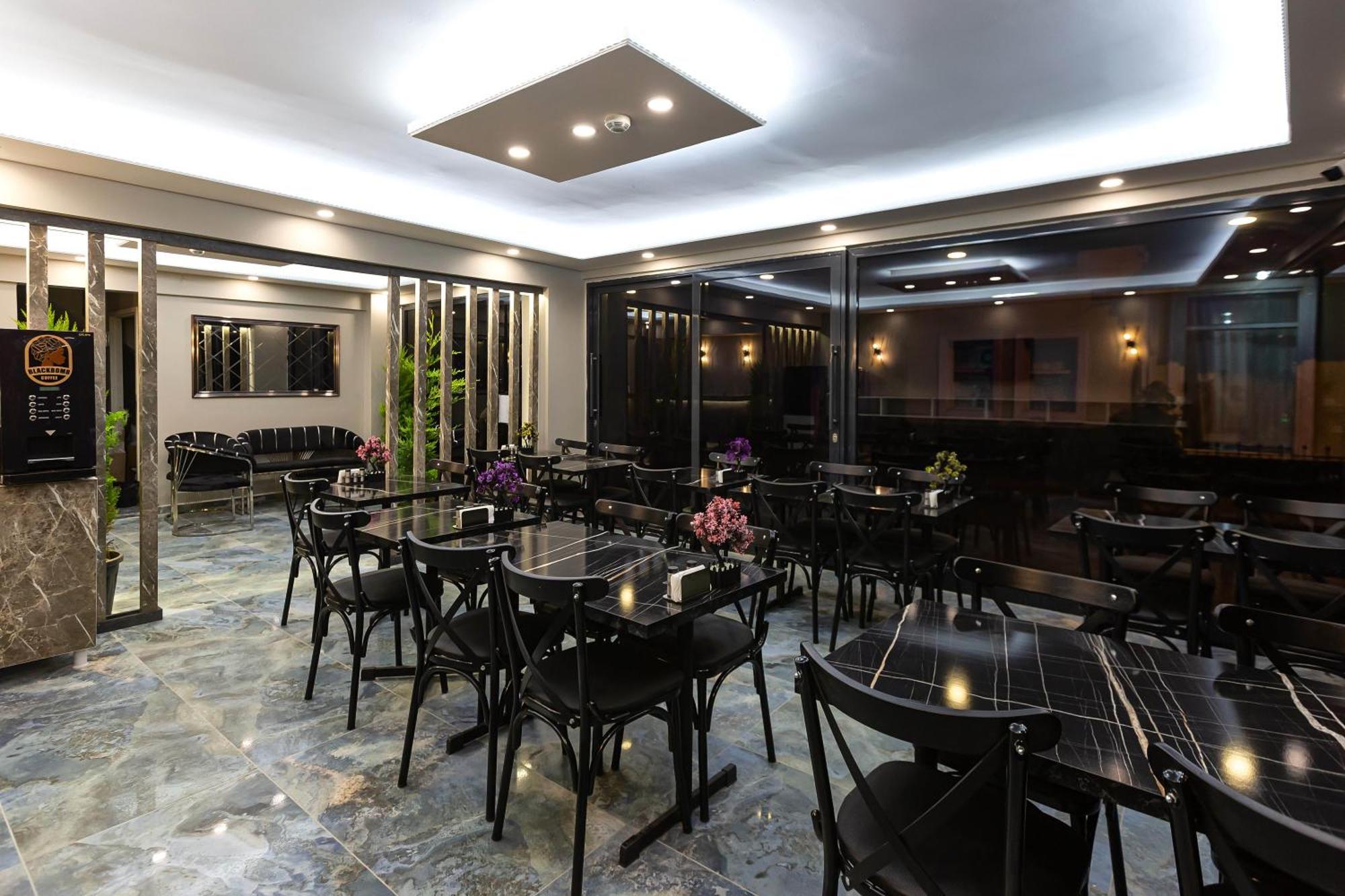 Ria Boutique Отель