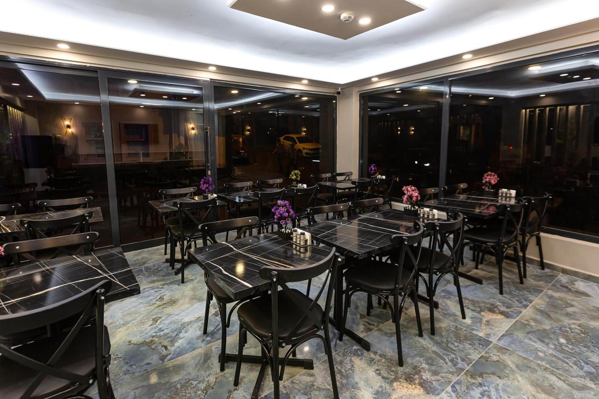 Отель Ria Boutique